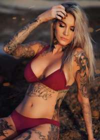 Fahişeler bazen ustaca masaj yapıyorlar