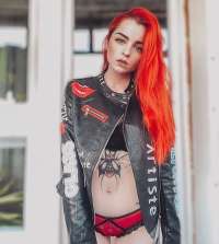 Her kız bir adam arıyor