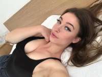 Tüm kızlar popüler, ünlü ve zengin olmak ister