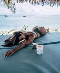 Yorgun karısı veya sarhoş kız için seks pozları 