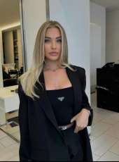 Bayan Cansu. Sadece apart otel