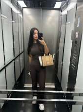 Genç ve Cazibeli Mersin Zeycan