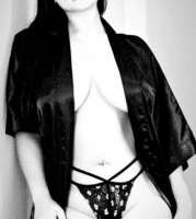 Balıketli iri göğüslü İremcan