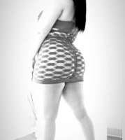 Balıketli iri göğüslü İremcan