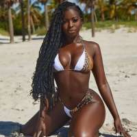 Çikolata tatlısı Mersin escort Jessica