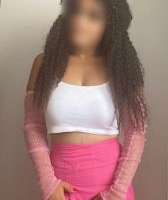 Sihirli tavşan kostümü giyecek Duru