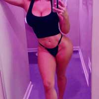 Sizi mutlu etmeye hazır escort Selina