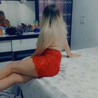 Yatakda beylerin gönlünü alan Cansu