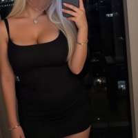 Yeşil gözlü bayan İnci