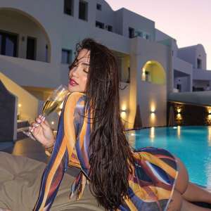 20 yaşlı genç escort Nisa