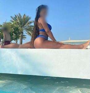 Bedeninin tadına bakacağınız Azra