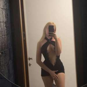Beyaz tenli  Mila seksi escort
