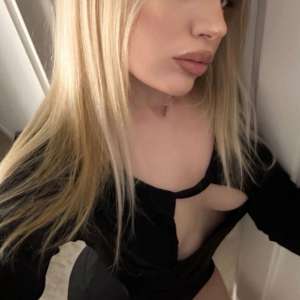 Beyaz tenli  Mila seksi escort