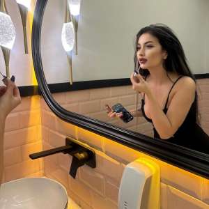 Beyaz tenli seksi escort ALEYNA