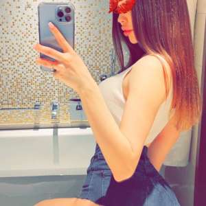 Bulgaristan Göçmeni escort Destina