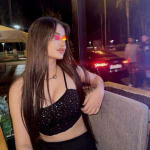 Dolgun balık etli  Sarah. Kendi Yerim Var 