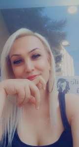 Ekstra cimcif yapan Karmen