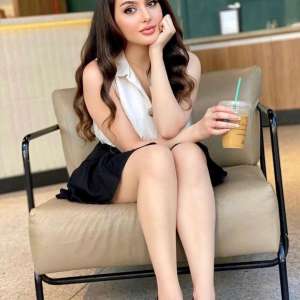 Enerjik Mersin eskort bayan Çağla