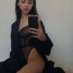 Gizemli ve seksi Mersin eskort Selen