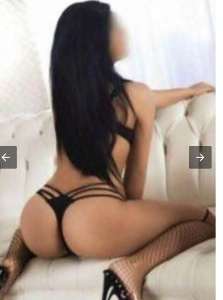 Her türlü fetiş yapan Selen