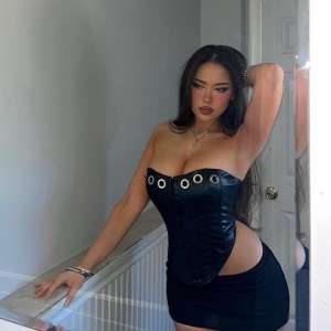 Mezitli seksi bayan Eftelya