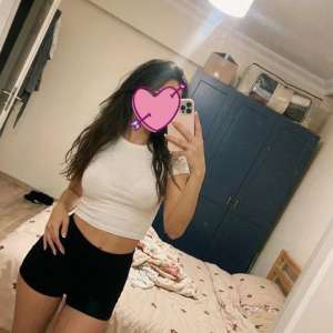 Mezitli'nin en seçkin Bayanı Berna. sadece WhatsApp