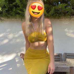 Minnoş seksi sarışın Ebru