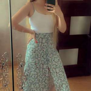 Olumlu Kişilik Seksi Escort Ela