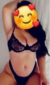 Ön sevişmeli escort bayan Selina