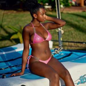 Sevgili Tadında Mersin escort Aliya 