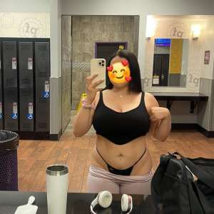 Sevişmenin tadını çıkaran Burcu