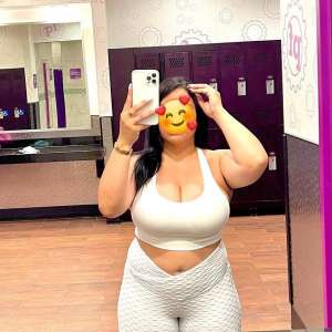 Sevişmenin tadını çıkaran Burcu