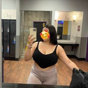 Sevişmenin tadını çıkaran Burcu