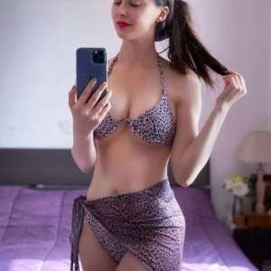 Tutkulu ve yetenekli Mersin escort Cansu