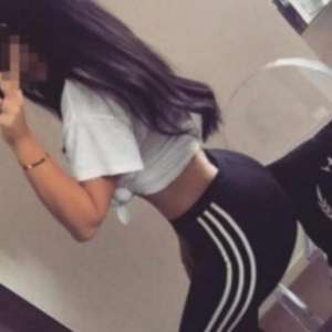 Uzun süreli kalıcı arkadaş Yasemin