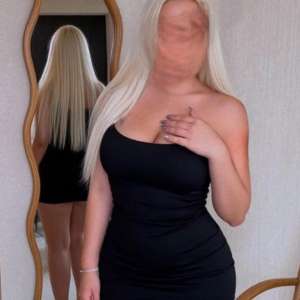 Yeşil gözlü bayan İnci