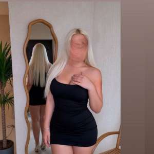 Yeşil gözlü bayan İnci